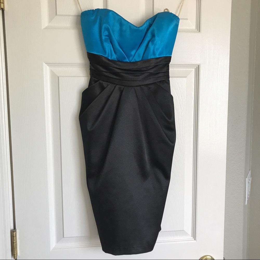 Tweeze Me Strapless dress